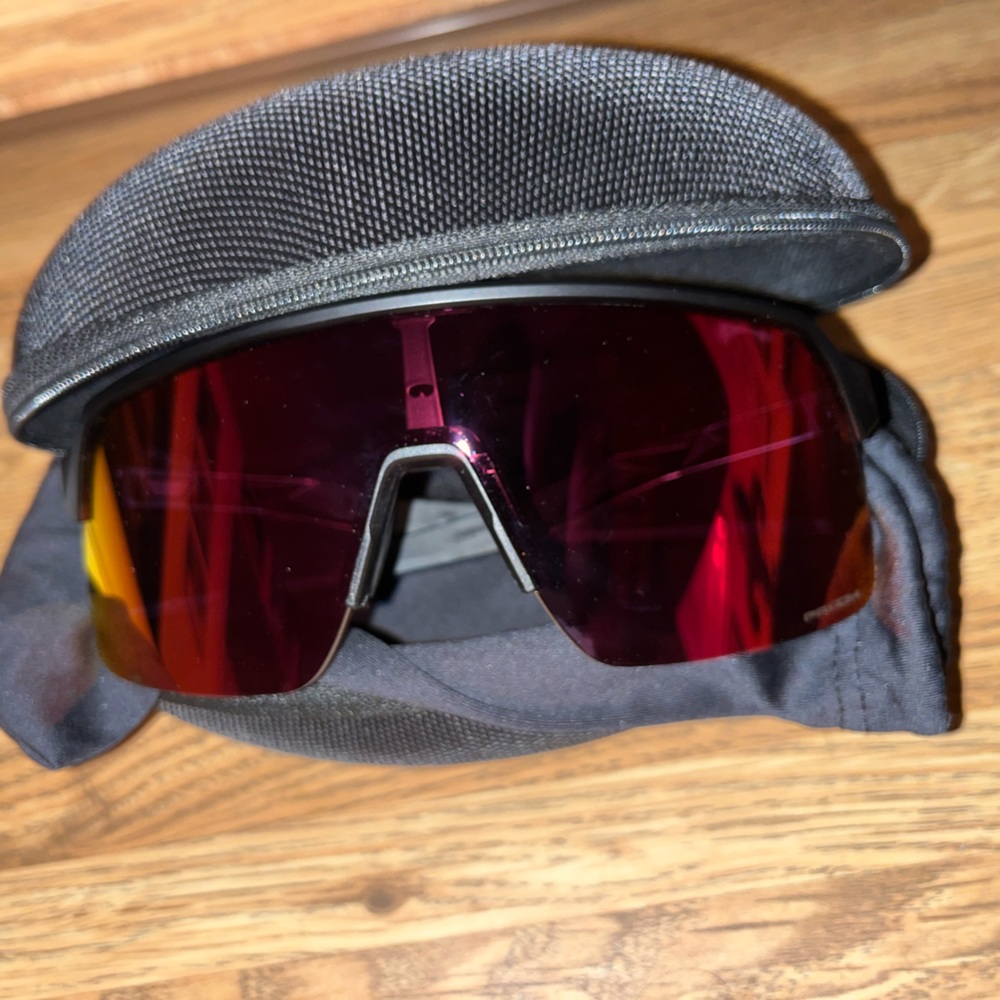 OAKLEY SUTRO LITE